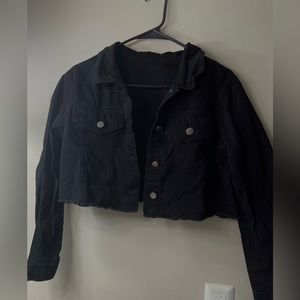 Cropped Denim Jacket ⚫️